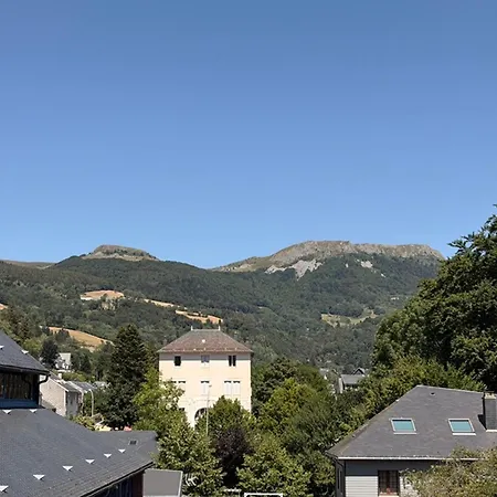 T3 Vue Montagne - 5 Pers. * La Bourboule